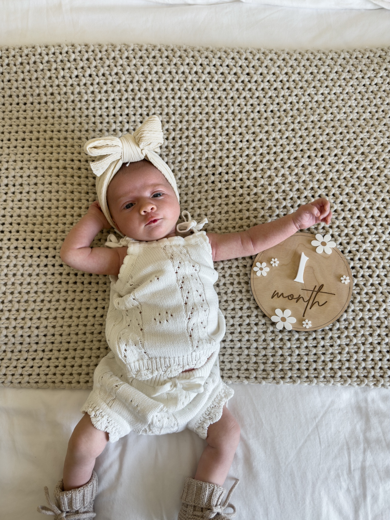 Tatums 1 month fit! I love this neutral clothing baby boutique! Also love these milestone plaques are so cute! 🤍✨ 

#LTKBaby #LTKBump