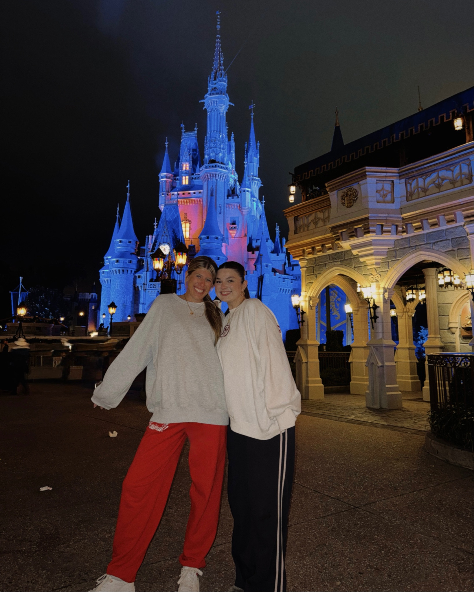 Cozy Magic Kingdom OOTD! 
There is nothing better than Disney when it’s cooled down and you can run around in comfy outfits. 


Sweatpants | Christmas Disney | Disney Outfit | Florida Winter

#LTKdayinmylife #LTKootd #LTKHoliday
