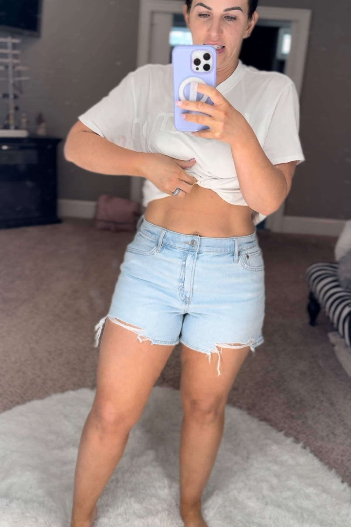 Love the length and distressing on these shorts. Wearing a 10  

#LTKmidsize #LTKstyletip #LTKover40