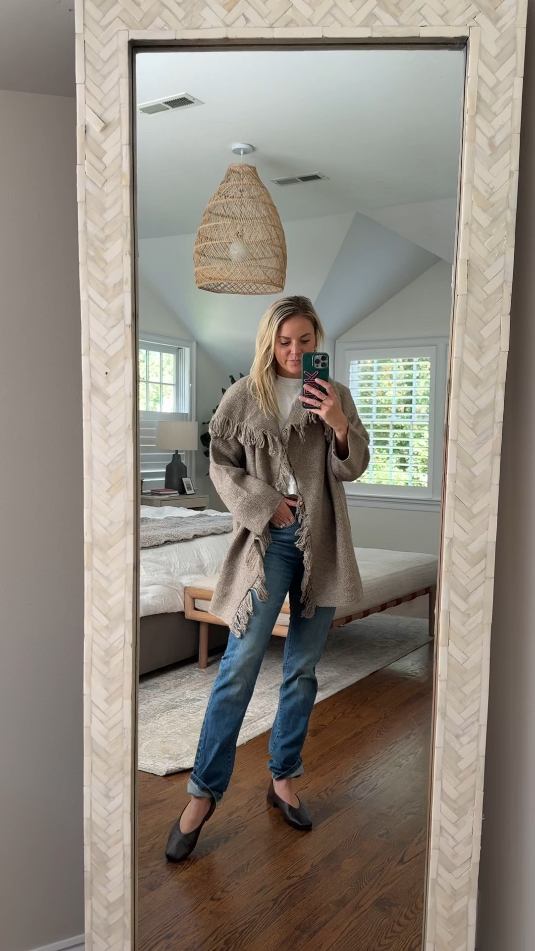 Love a fun cardigan for fall and for the holidays! It also comes in cream and would be a cute option if you’re headed somewhere like Jackson Hole 
•cardigan is one size, for reference I’m 5’5 and usually a small 
•small tee, tts 
•26R jeans, tts. I’m 5’5 for reference and probably a better fit if you’re taller 
•ballet flats tts
