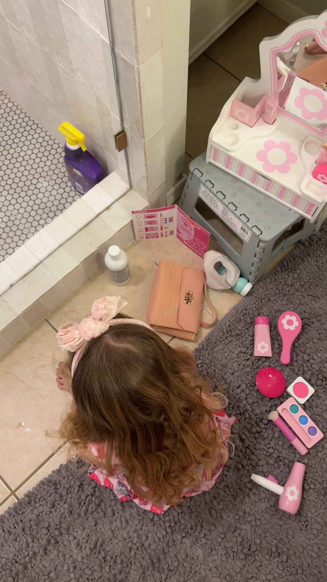 The best pretend vanity set for little girls! 

#LTKKids