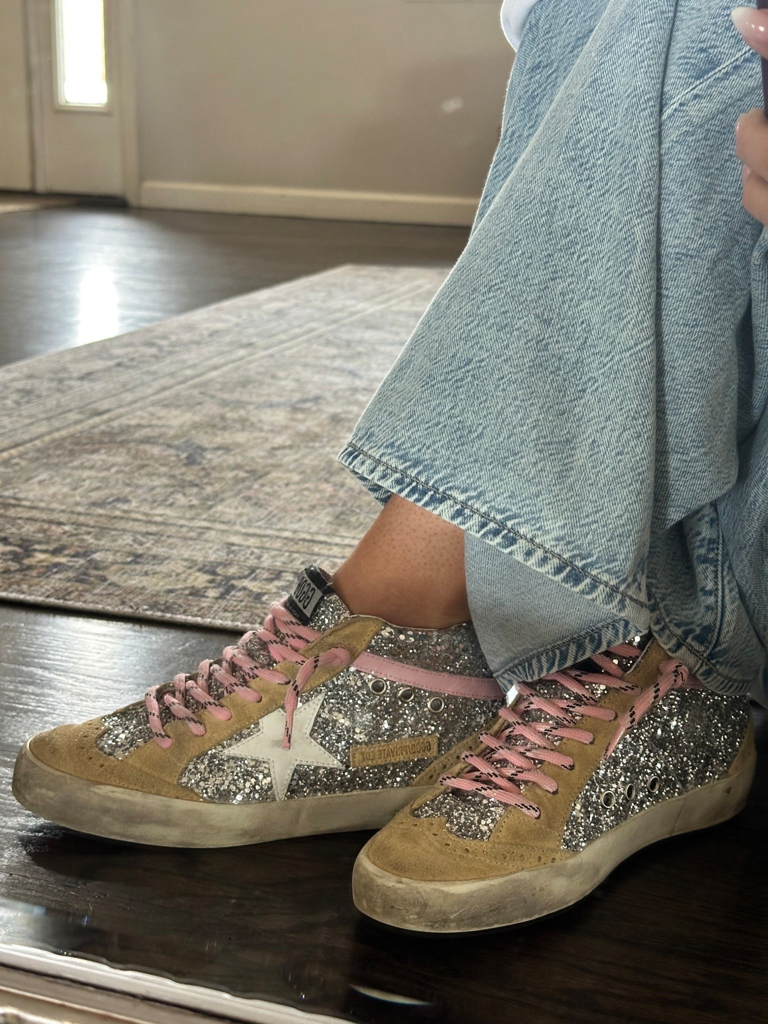 My go to Golden Goosee

#LTKShoeCrush #LTKStyleTip #LTKSpringSale