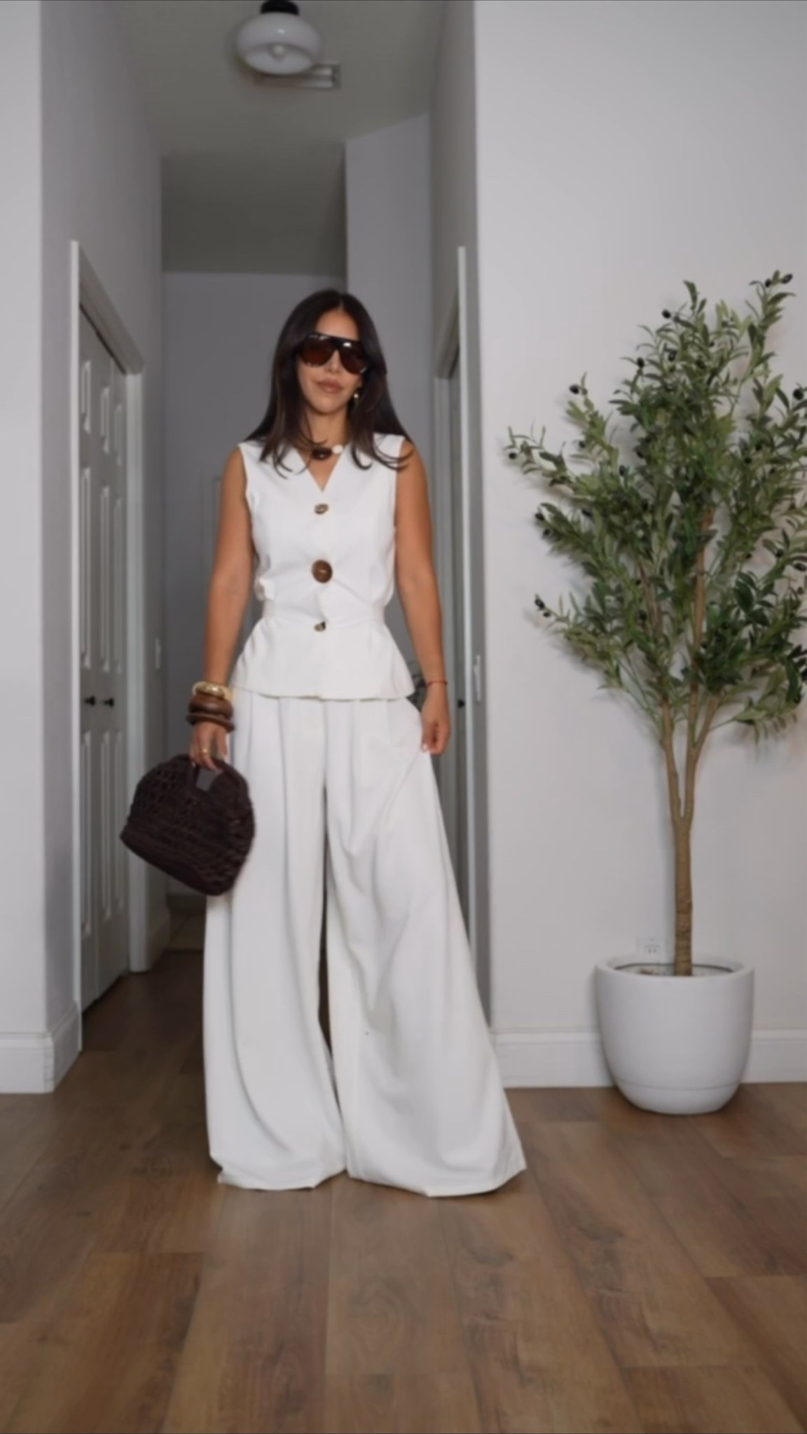 Styling a white set for Summer! ☺️

The pants are double lined (not see-through 🙌🏼) and yesss they are extremely long on me. Im 5’4. Wearing size small. 


Matching set, all white outfit, summer sets, summer outfit, classy style

#LTKgrwm #LTKootd #LTKSeasonal