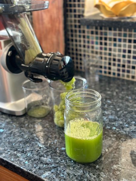 This is my favorite juicer! Making cold pressed juice with it is so easy! 


#LTKBeauty #LTKFitness #LTKActive