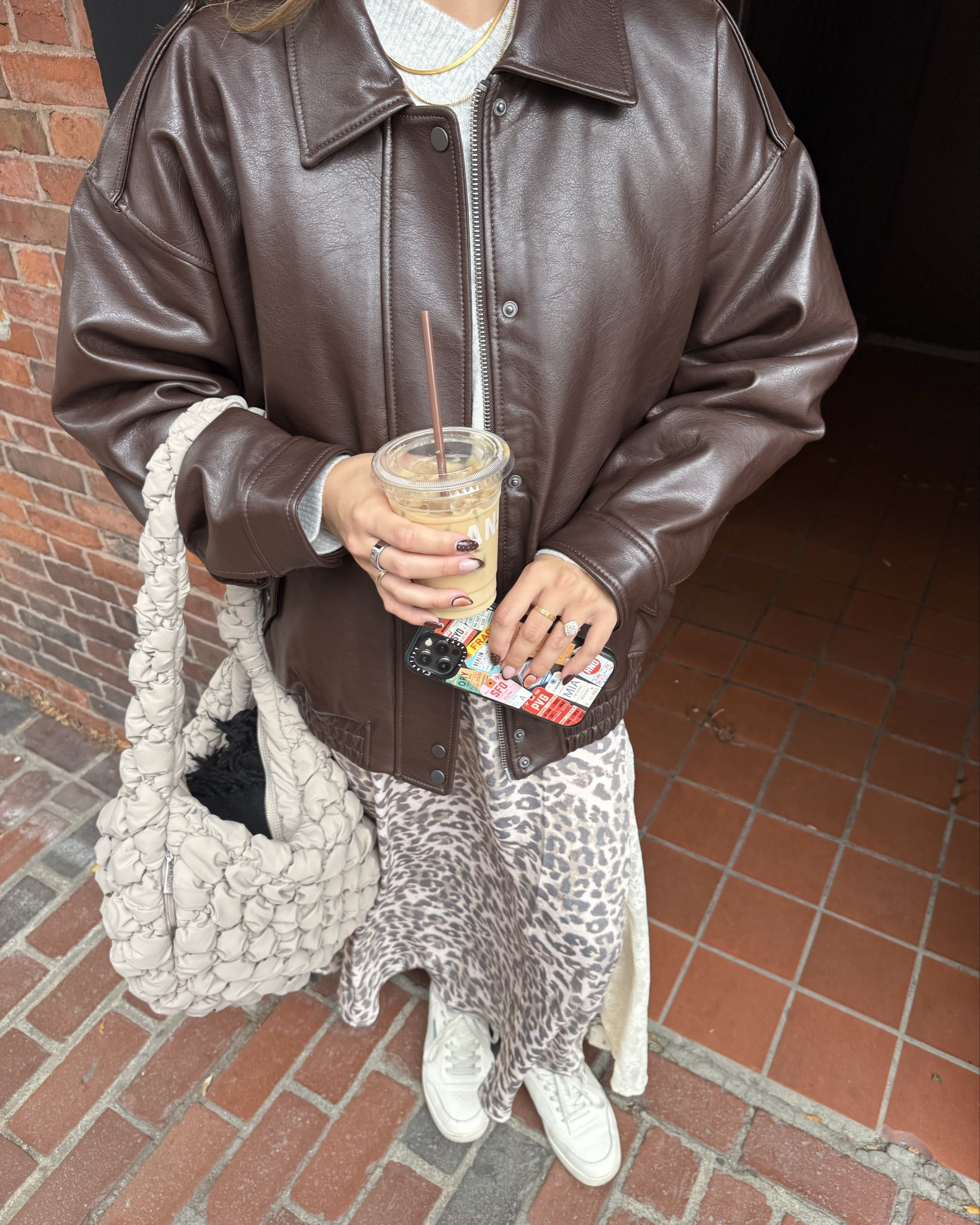 OOTD 🖤 linking tote in black. love this new bomber jacket from abercrombie 

#LTKSeasonal #LTKStyleTip #LTKFindsUnder100