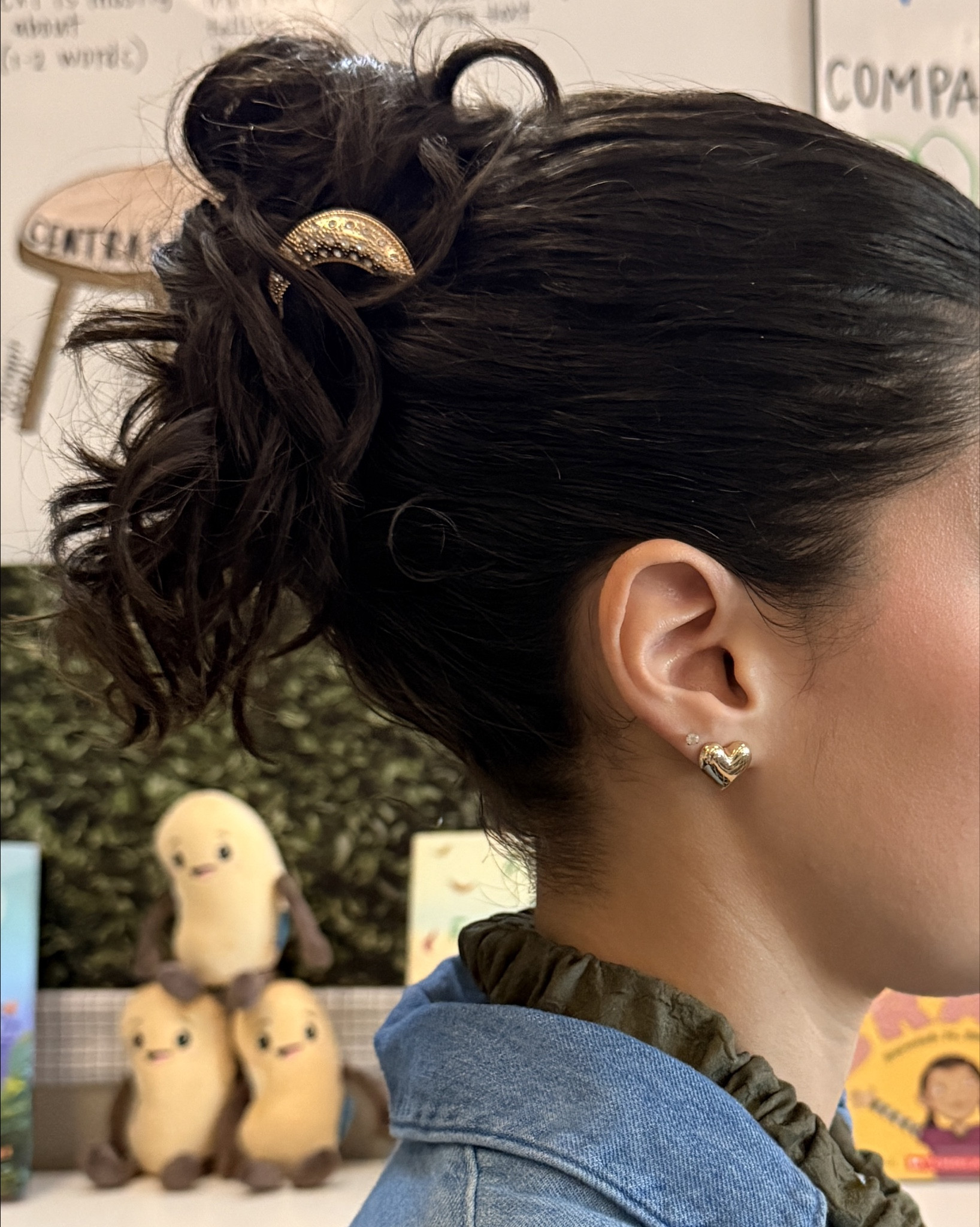French pins > claw clips 
Can’t believe it took me this long to switch over to hair pins! They’re so much more comfortable than claw clips. I used three to hold my hair this day 😅

Teacher style, hair accessories, teacher

#LTKootd #LTKSaleAlert