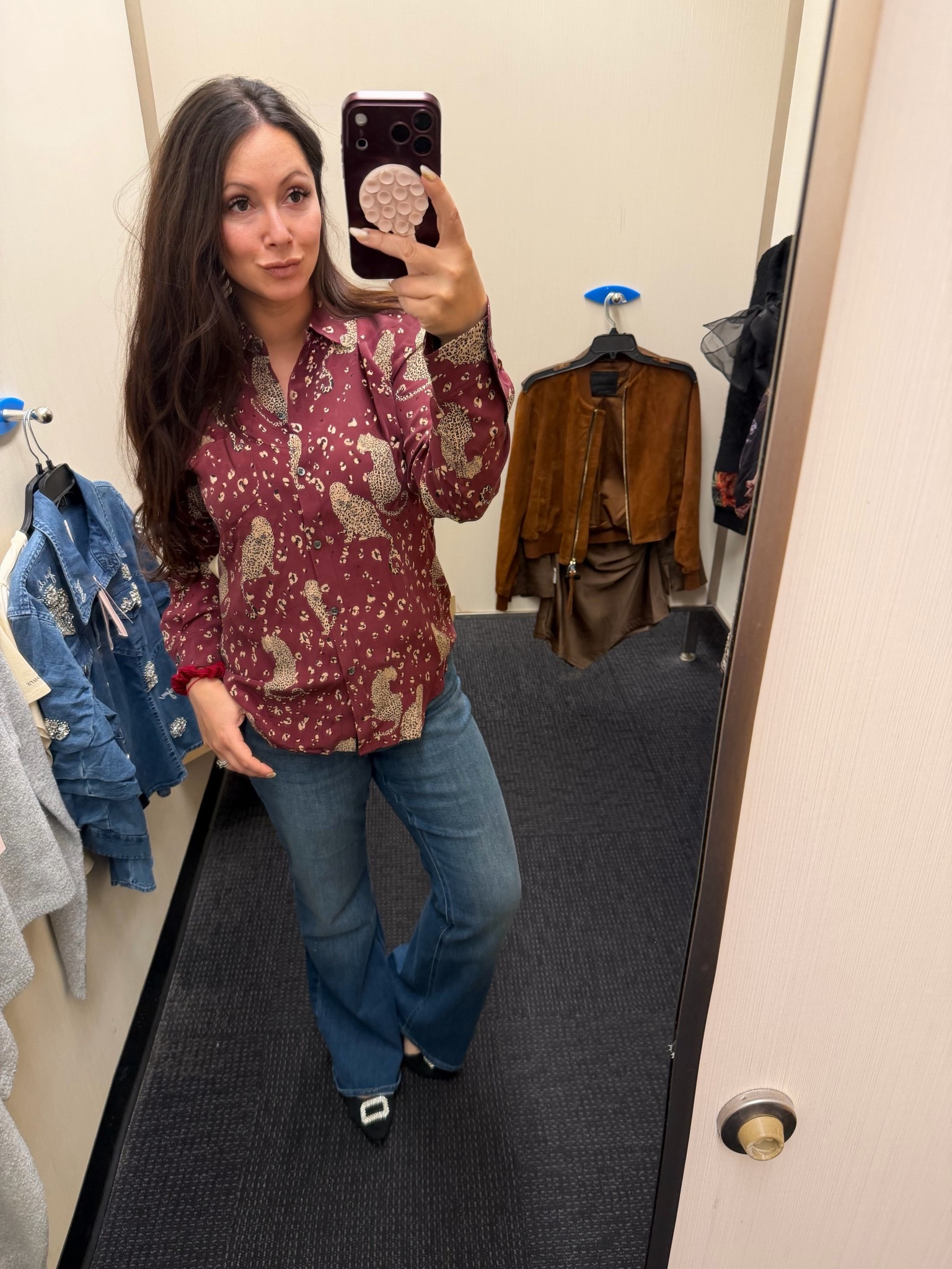 Not only is the rails blouse with beautiful print that is so fashion forward this season but also the quality is just absolutely superb! Material feel so nice you will not want to take it off! Check it out in Nordstrom! 

#LTKWorkwear #LTKStyleTip