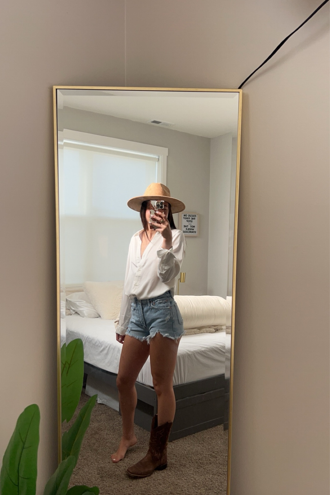 Not quite sure why I don’t have the other boot on. But this is my go to cute country girl outfit  Boots are SHYANNE WOMEN'S DARBY WESTERN BOOTS - SQUARE TOE Shyanne 