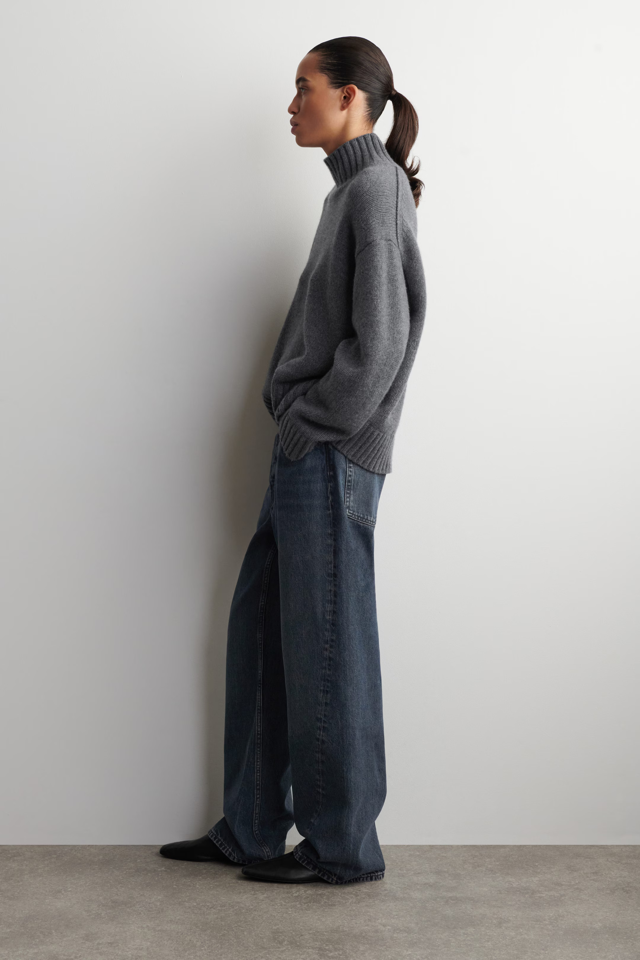 FACADE STRAIGHT-LEG JEANS - DUSTY BLUE | COS GB | COS UK