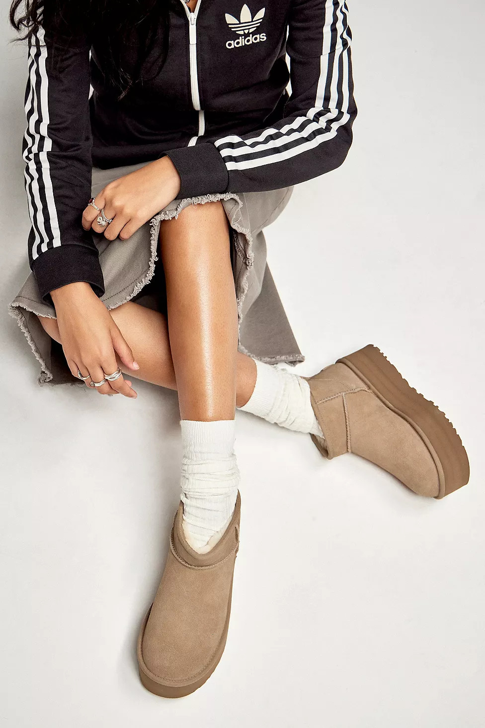UGG Sand Classic Ultra-Mini Platform Boots | Urban Outfitters UK