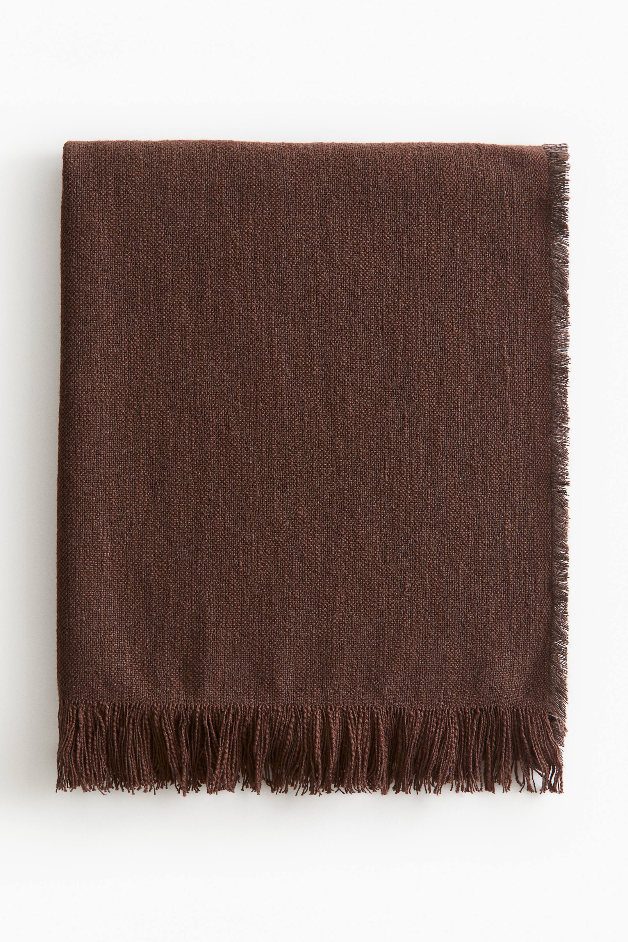 Fringed slub-weave blanket | H&M (UK, MY, IN, SG, PH, TW, HK)