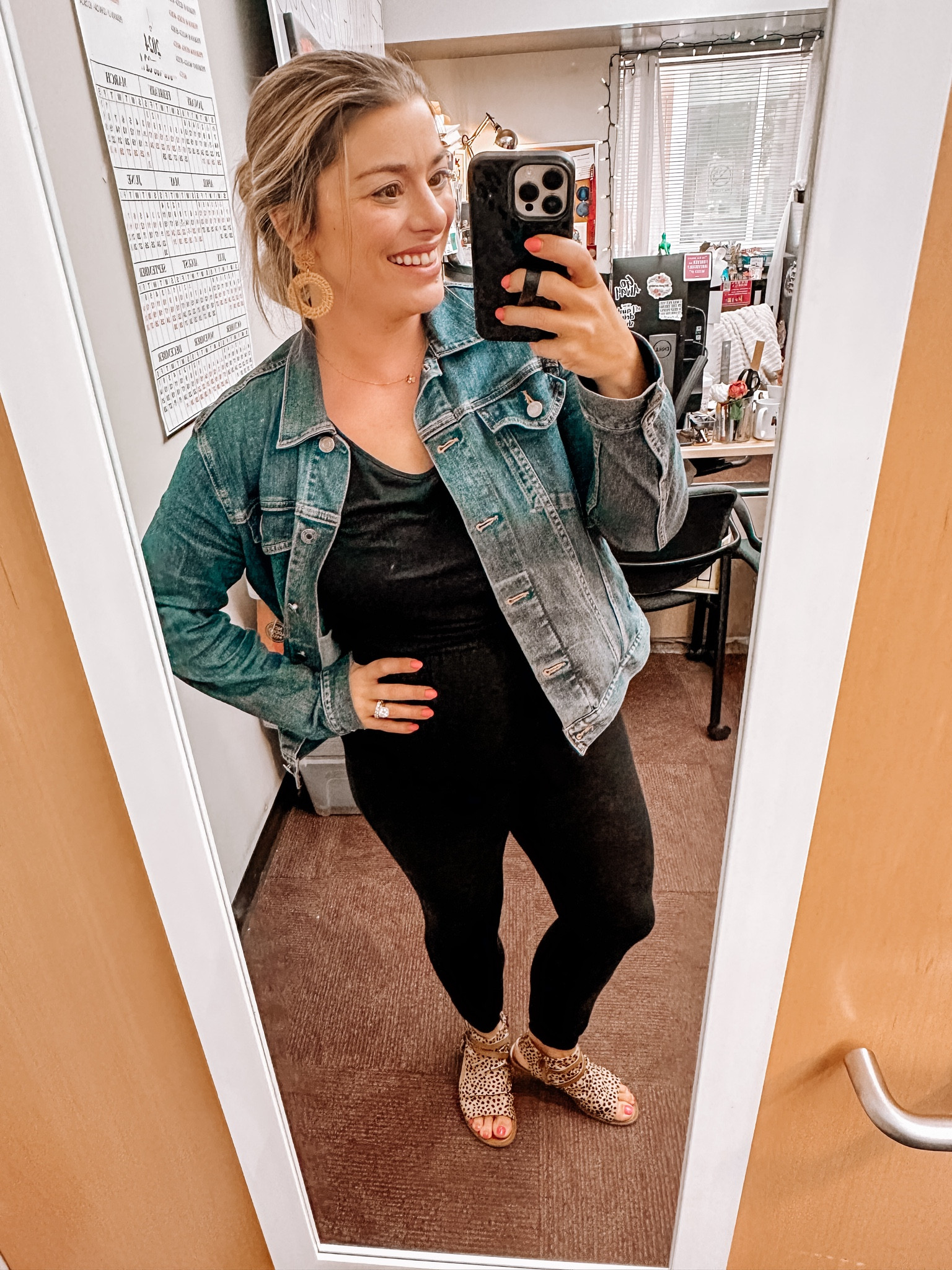 Day 2 of shopping my closet. Yesterday was my first day doing it (and I wore a gifted tunic top and my Old Navy jeans) but I am trying to do my very best to not buy anything new this month and go through what I have and rediscover old loves (hello leopard sandals!! 😍🐆)- and donate or sell what I no longer love. Two days down since got this, right?! 


#LTKworkwear #LTKfindsunder50