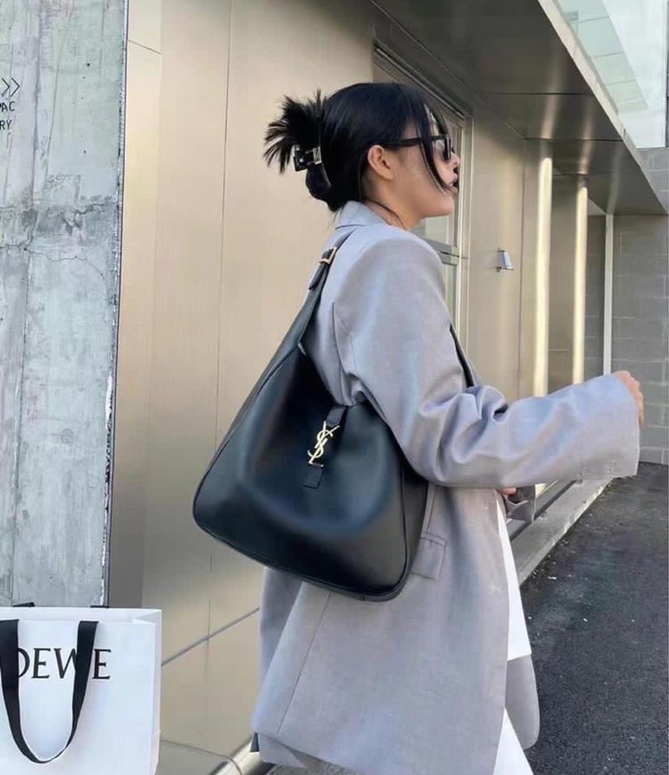 Shop this shoulder bag or dupe!!! 👜

#LTKstyletip #LTKfindsunder50 #LTKFestival