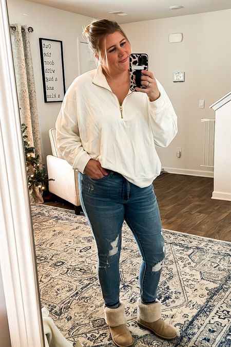 I’m here for the comfy but cute #ootd
Top: XXL (sized up for length - this is cropped) 
Bottoms: 11/31
Boots: 8.5

#LTKcurves #LTKstyletip #LTKunder50