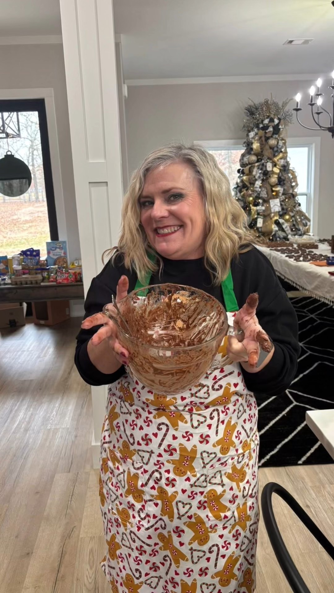 My daughter was a gracious host for our annual baking day 2024 & 2025! Her new home was the perfect place for us to “sleigh” it, LOL! 
🎄🍪🥧🧁🍯🍫🥜🍰👩🏼‍🍳

#redneckrhapsody #rhapsodyville #heartnhome #happyplace 





#LTKSeasonal #LTKHoliday #LTKHome