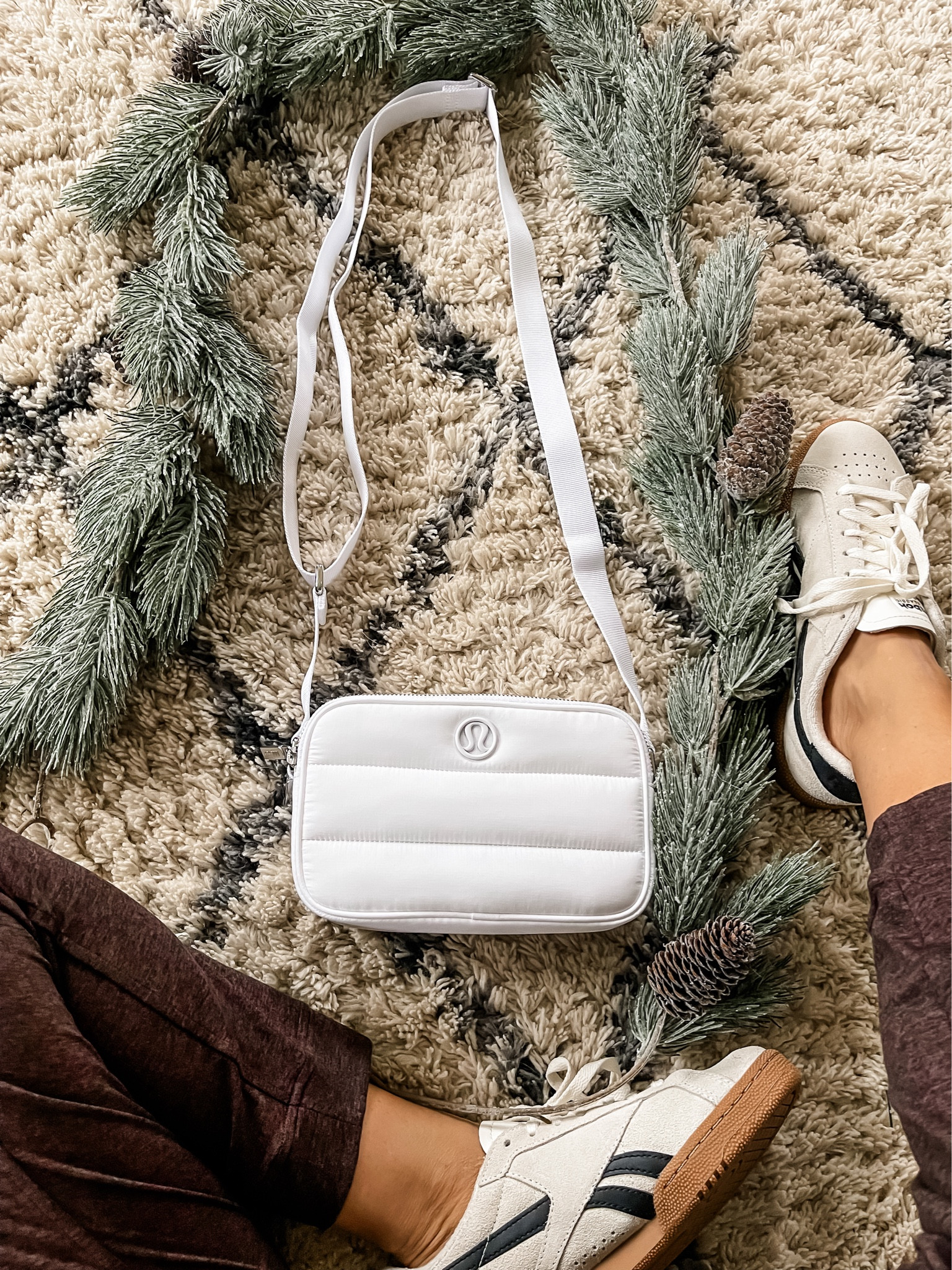 Lululemon, Lululemon bag, white bag, camera bag, crossbody bag, gifts for her

#LTKGiftGuide #LTKfindsunder100 #LTKitbag