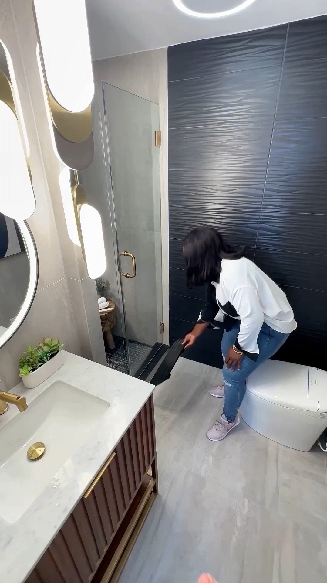 Sharing some of my favorite bathroom gadgets and decor. Amazon prime big deal days are next week 🙌🏾

#LTKSaleAlert #LTKHome