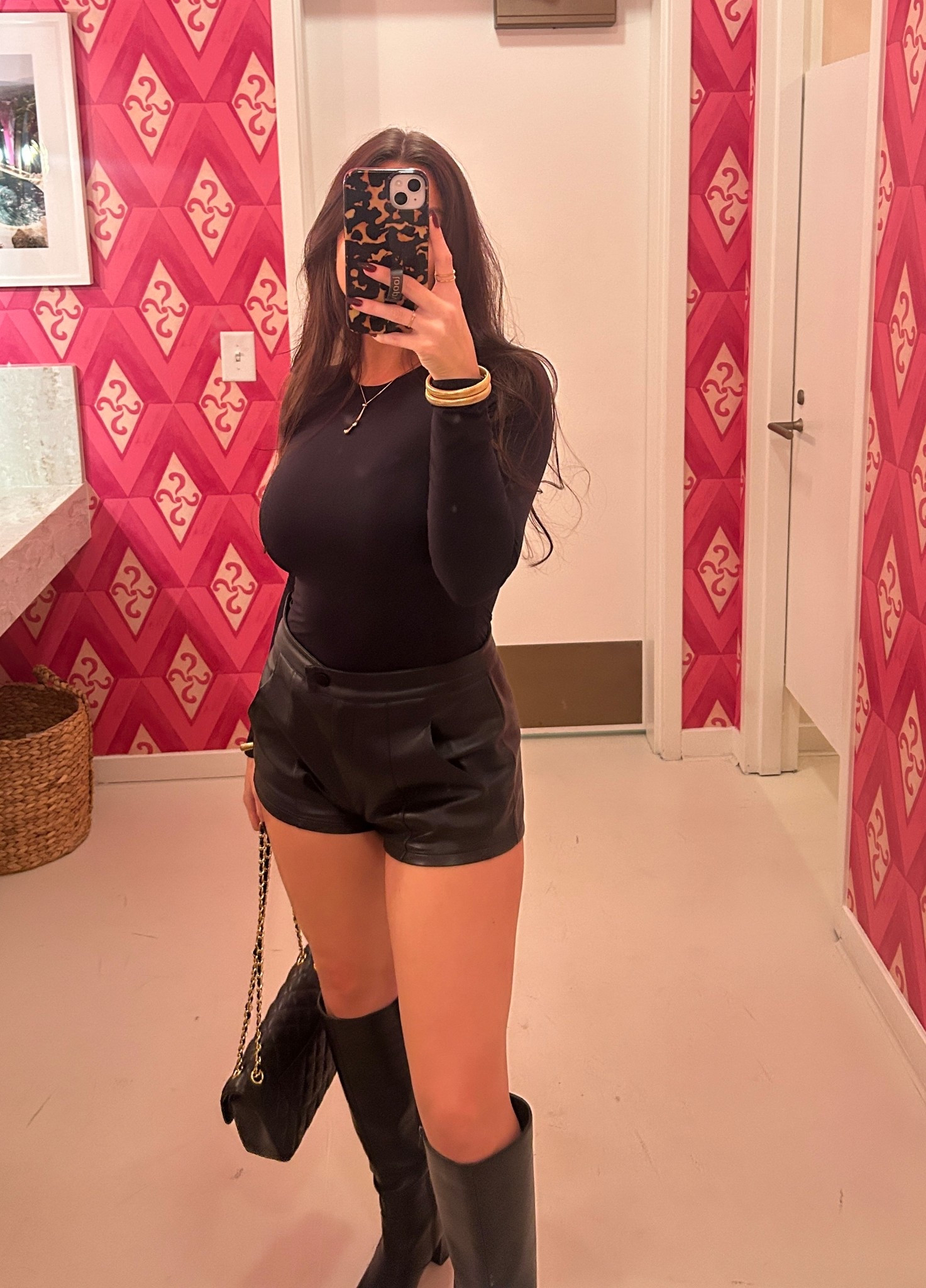 all black going out for from this weekend 🖤 #nashvilleoutfit #winterfashion #allblacklook #goingoutoutfit #gnolook #datenightoutfit #leatherminishorts

#LTKootd #LTKdayinmylife #LTKSeasonal