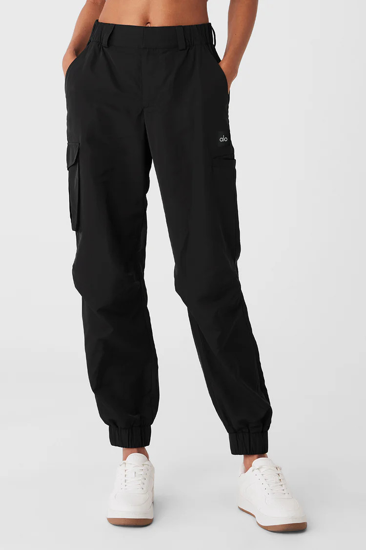High-Waist Break Line Jogger - Black | Alo Yoga (US)