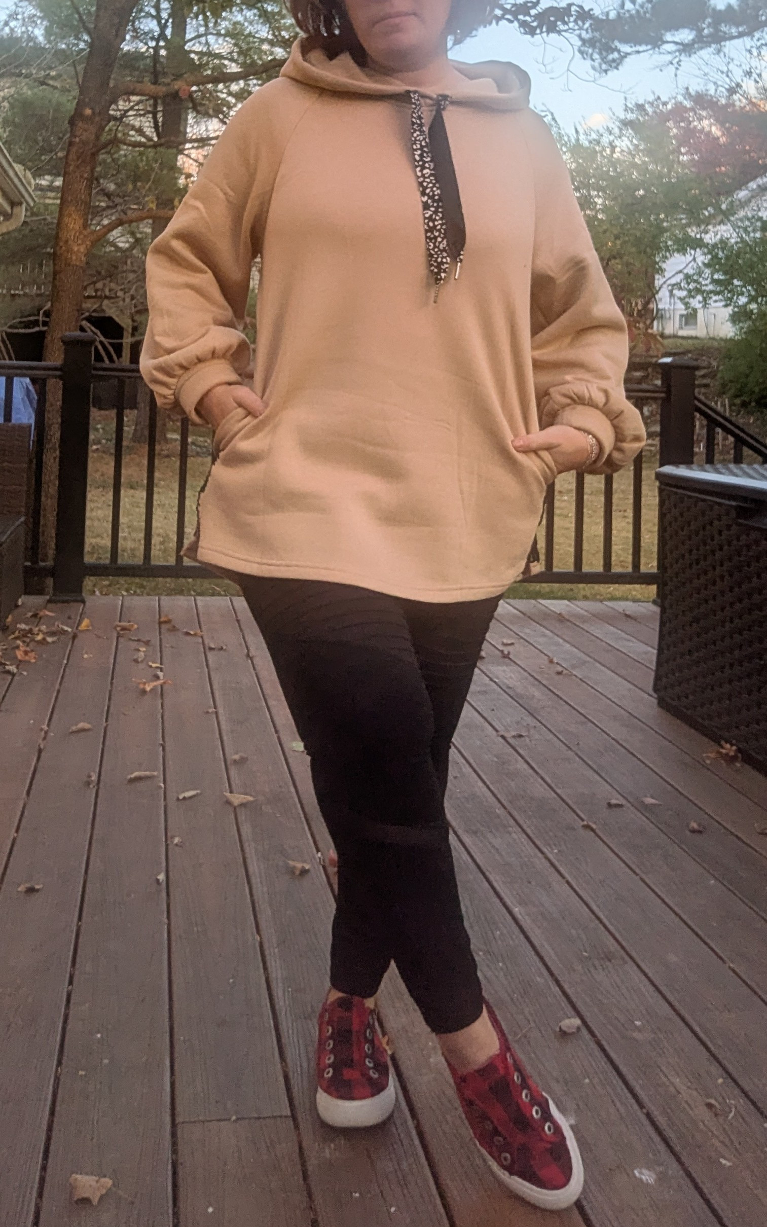 sweatshirt tts, leggings similar linked, shoes tts 

 #LTKActive #LTKMidsize #LTKPetite