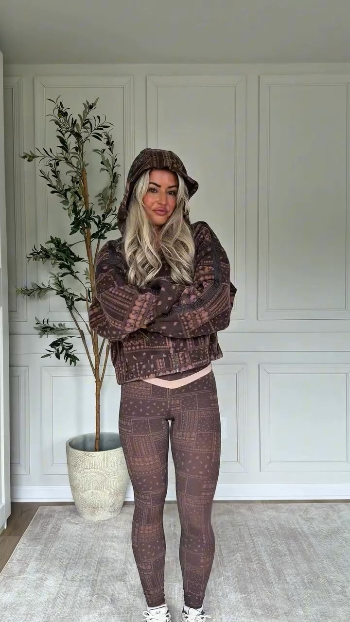 Target activewear is SO good right now 😍 comfy, flattering + these colors?! I’ll take one of everything.

Target activewear, Target workout clothes, Target haul, women’s activewear, affordable activewear, workout sets, matching workout sets, Target leggings, athletic wear, mom style, athleisure outfits, gym outfit inspo, fall activewear, New Balance sneakers, comfy mom outfits

#targetfinds #targetstyle #activewear #athleisure #momstyle