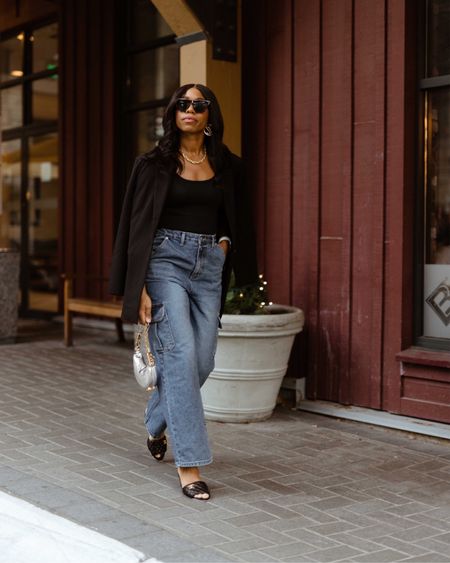 Chic jeans outfit that is so easy to recreate for fall! I’m linking some of my favorites for you guys. I love this look for the office or when you need to look pulled together !

#LTKSeasonal #LTKstyletip #LTKxMadewell