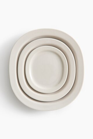 H & M - 3-piece porcelain serving plate set - Light Greige | H&M (UK, MY, IN, SG, PH, TW, HK)