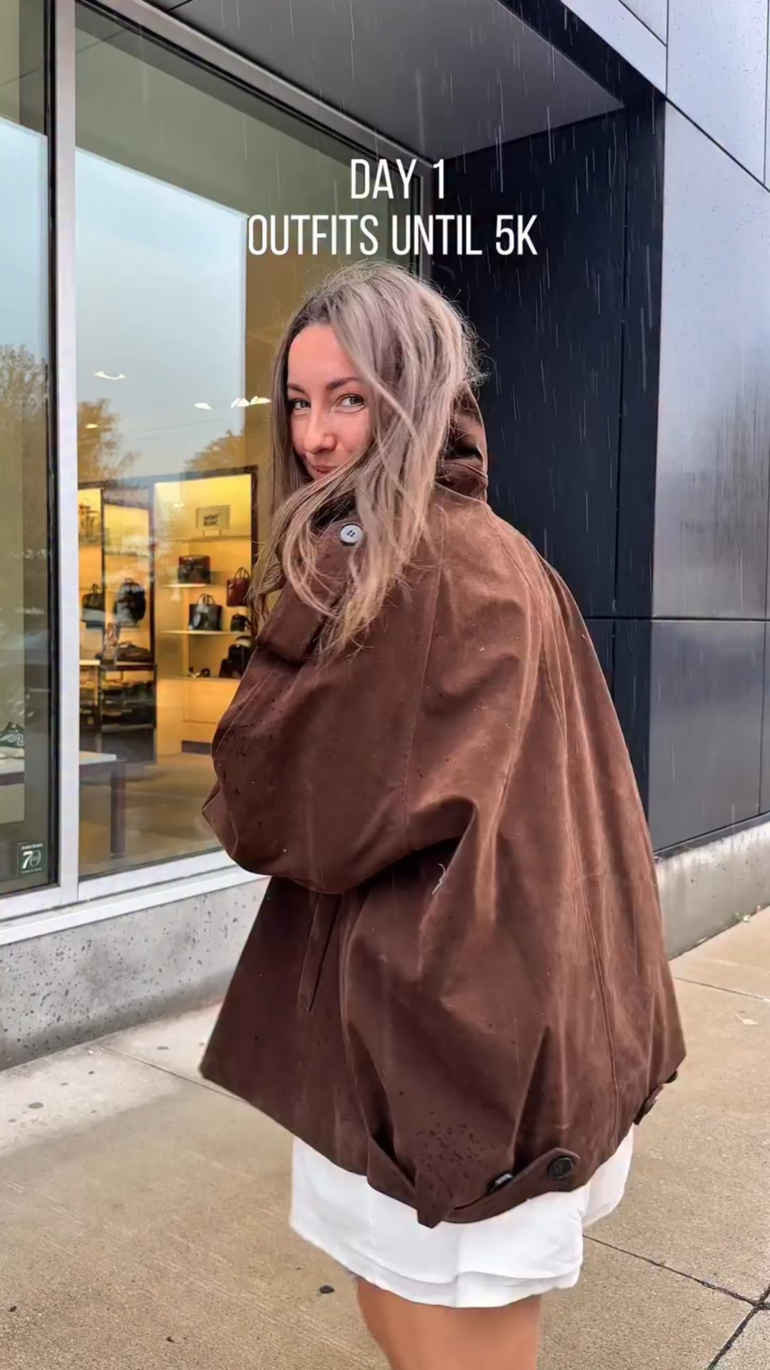 5k outfit challenge !
Mood : Rainy but chic 🌂
Which detail do you love most?
Follow for Day 2 👀

Fashion | outfits | 5k challenge | Ugc | content creator | beauty