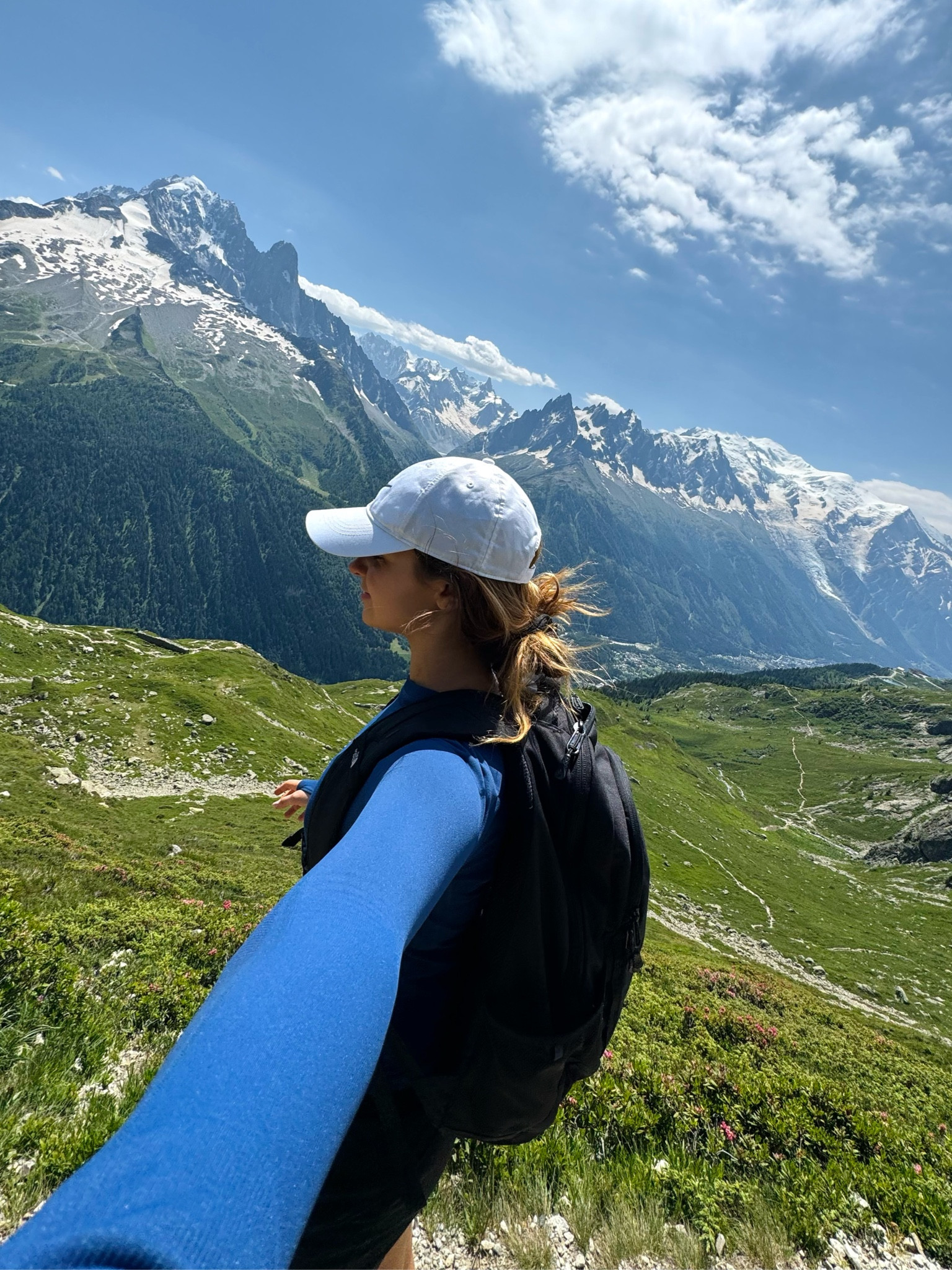 Alps hiking outfit 🤍

Top - Size small
Shorts - Size smalll

#LTKFitness #LTKTravel #LTKActive