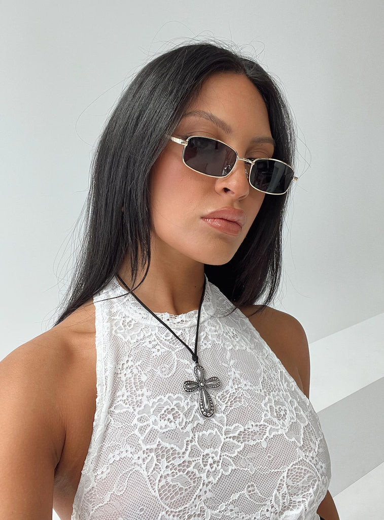 Nirvana Sunglasses Gold | Princess Polly US