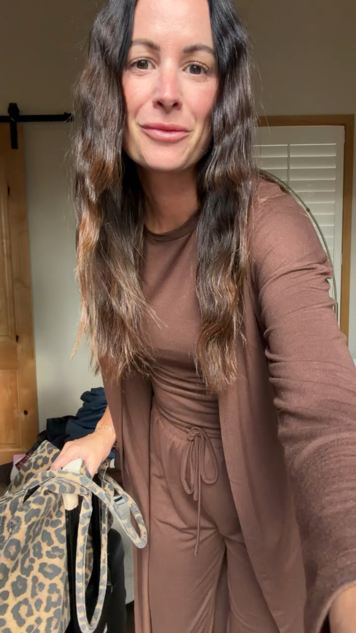 This Amazon outfit was perfect for my travel day to Arizona! Crazy soft and comfortable, and comes with all three pieces!!

#LTKSaleAlert #LTKootd #LTKTravel