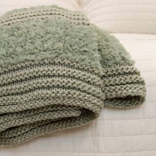 DONNA SHARP Plush Knit Sage Polyester Throw Blanket Y00121 - The Home Depot | The Home Depot