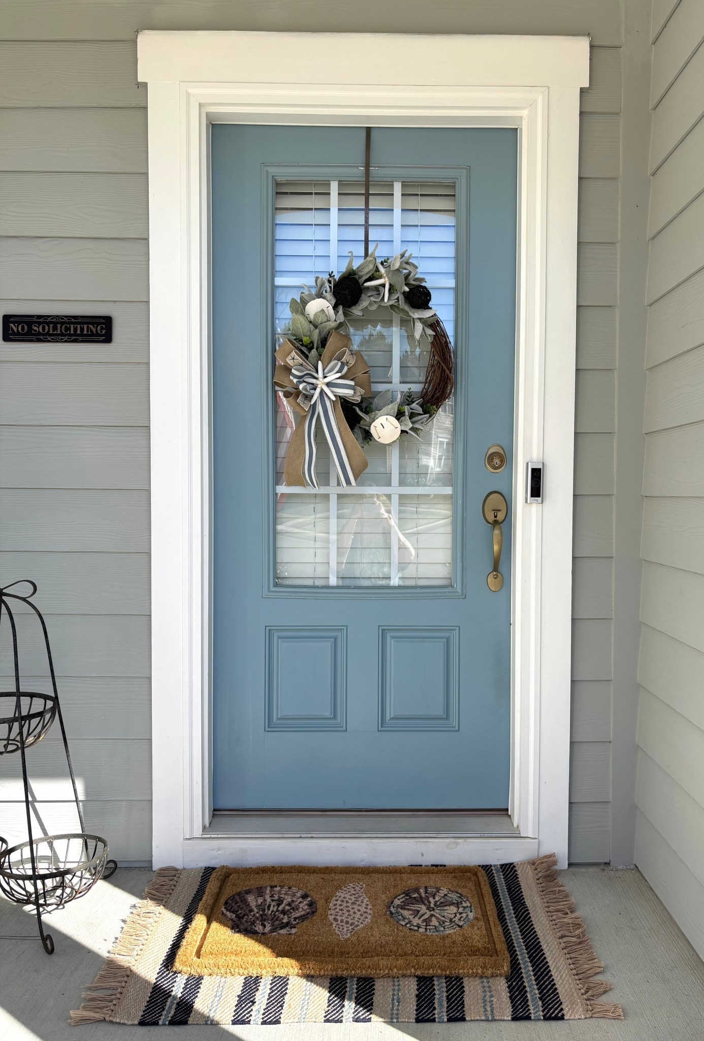 Spring Porch update using @Target doormat and rug and a beautiful handmade wreath from Etsy.

#wreath
#porchdecor
#springporch

#LTKHome
