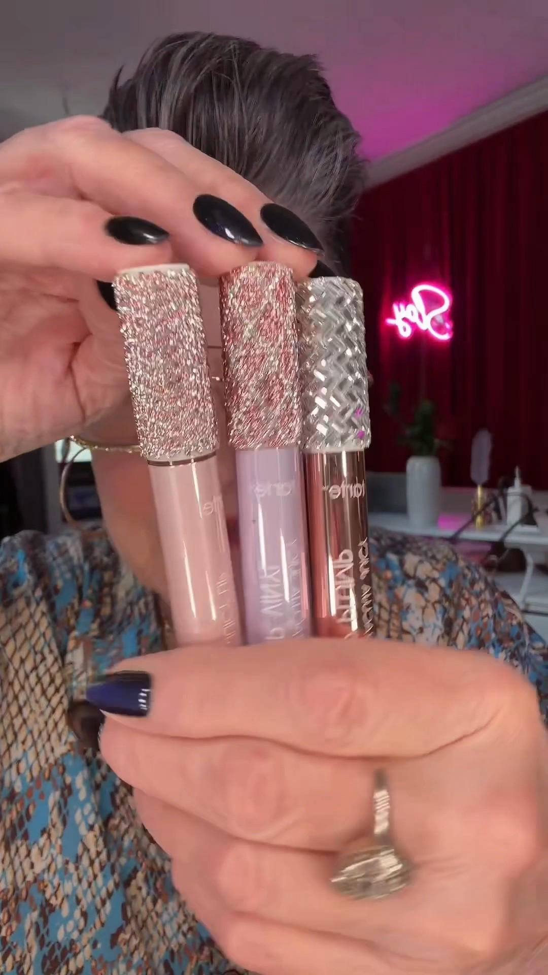 STUNNING!!!

#LTKSeasonal #LTKOver40 #LTKBeauty