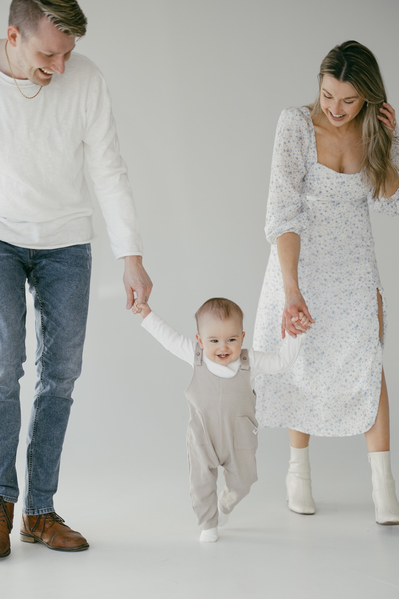 Family Photos 🕊️📸

Family photo outfit ideas, baby boy outfits, toddler outfit for photoshoot, family photos, family photoshoot outfit ideas, studio family photo outfits, Easter dress, spring family photos, spring wedding guest dress

#LTKFamily #LTKBaby #LTKKids