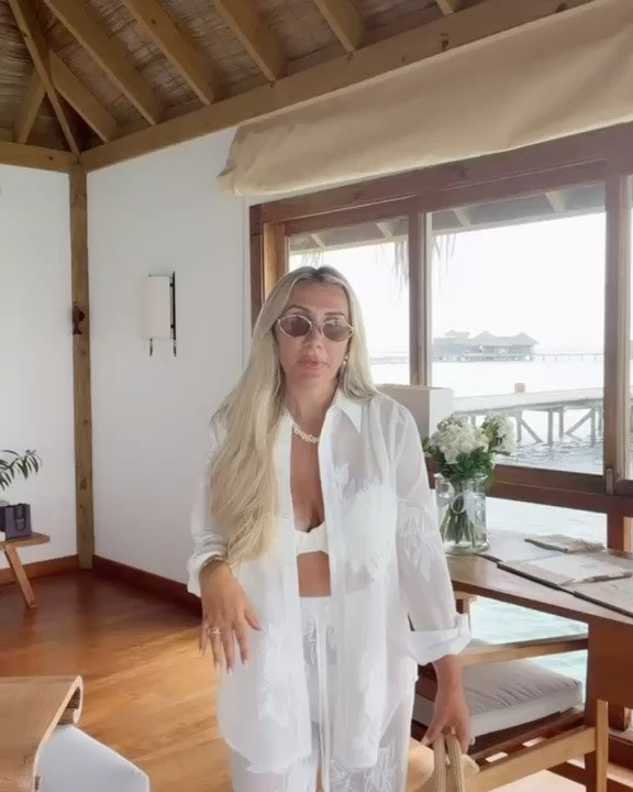 Maldives ootd 🌞

Beachwear, beach outfit, co-ord, matching set, white linen, swimwear

#LTKuk #LTKsummer #LTKswimwear