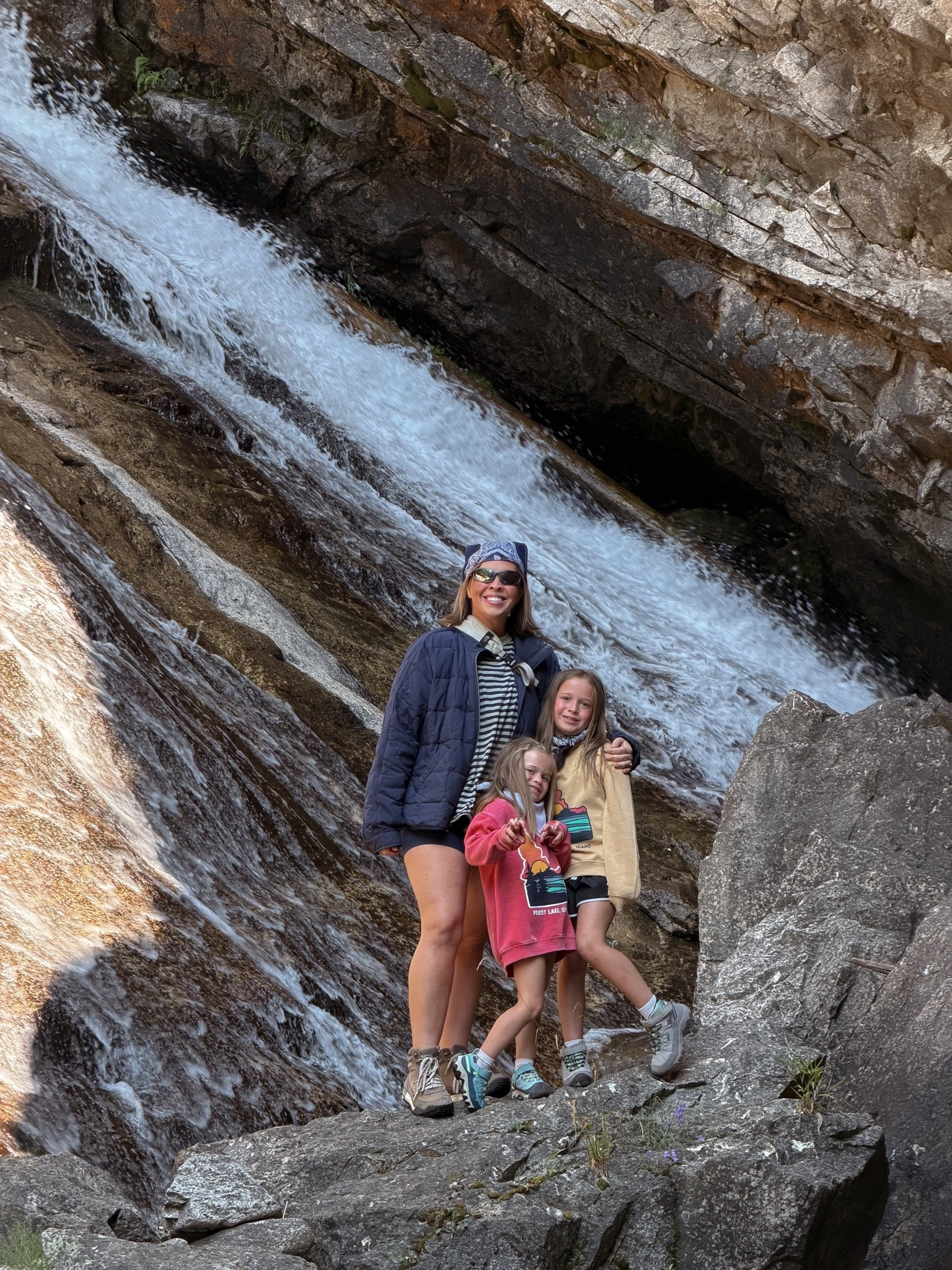 PNW Hiking Outfit 🥾🏔️ size 8/10 | M/L | 5’4”

#LTKootd #LTKTravel