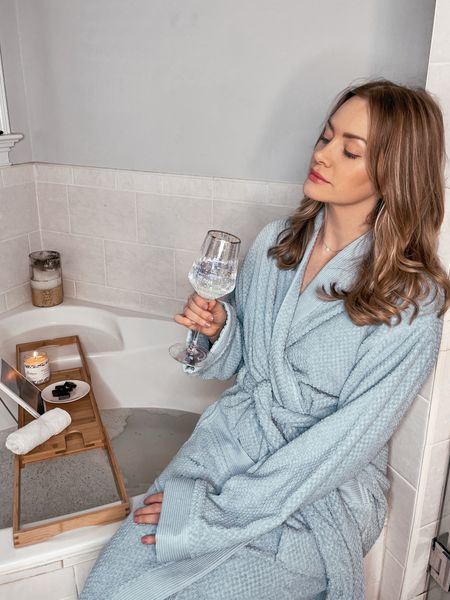 The most luxurious 100% organic Turkish cotton robe ever!🤩Great gift for the holidays! Or just for yourself;) @seyante

#LTKGiftGuide #LTKSeasonal #LTKHoliday