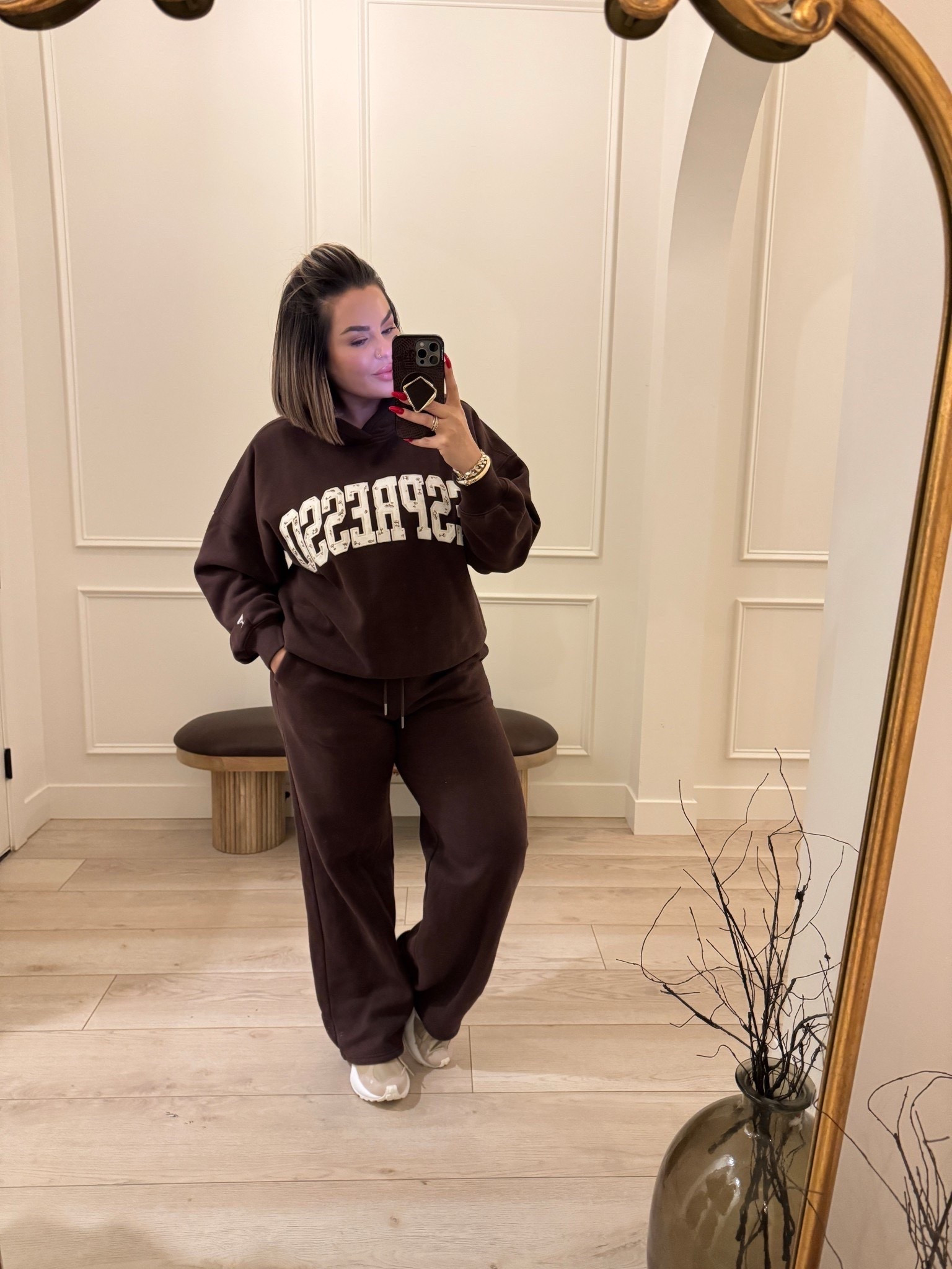 Size xl top 
Pants L long 
Use code denimAF now - 2/2 for extra 15% off Abercrombie. 
Can’t link shoes here they are only on figs.com new balance 3447 

Follow my LTK @shaynaslife on the @shop.LTK app to view this post and get my exclusive app-only content!

#liketkit 
@shop.ltk
https://liketk.it/5PCc0