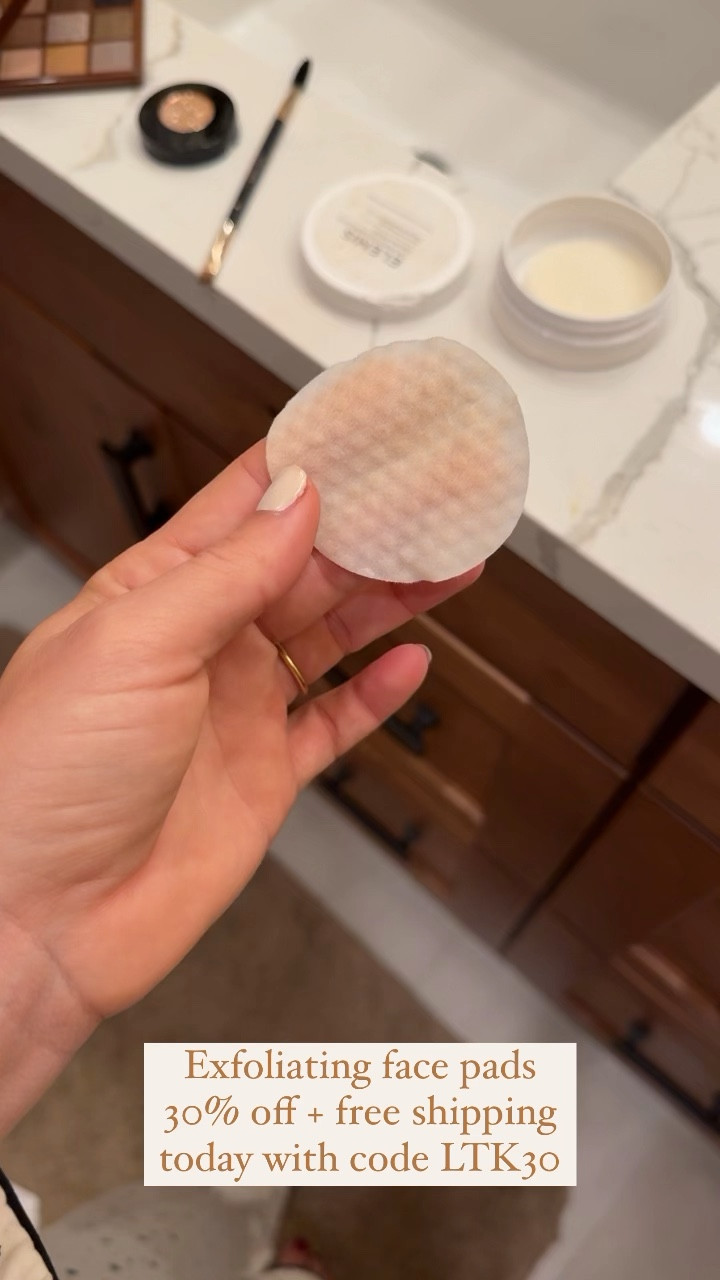 My favorite part of my skincare routine 

@ELEMIS #elemispartner #ad

#LTKfindsunder50 #LTKsalealert #LTKbeauty