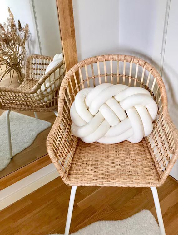 White Infinity Knot Cushion Scandinavian Knot Pillow ember | Etsy | Etsy (US)