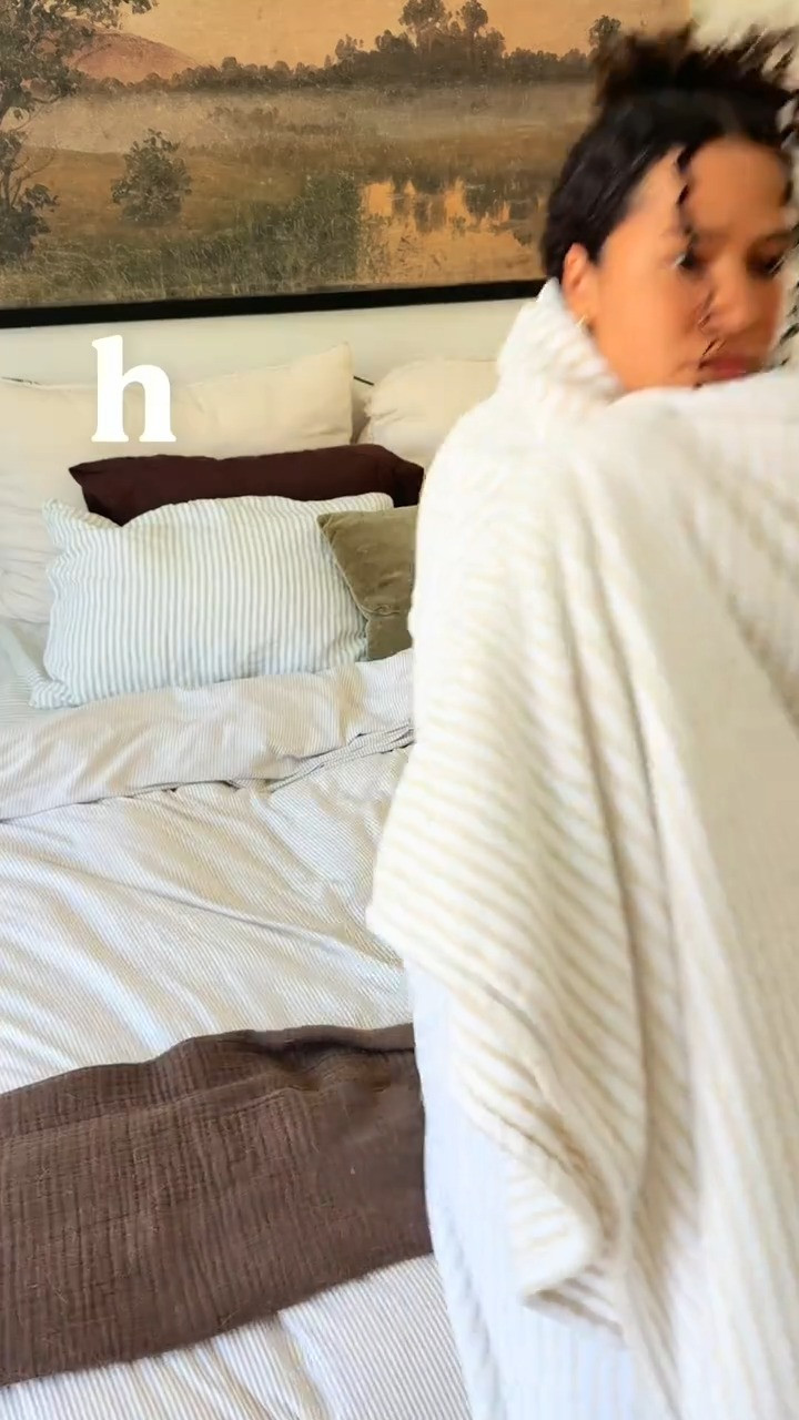 bed day season is fast approaching🛌 here are my tried and truess🤎

#cozy #hobbies #dayoff #selfcaree #home #gaming 

 #LTKdayinmylife #LTKselfcare #LTKHome