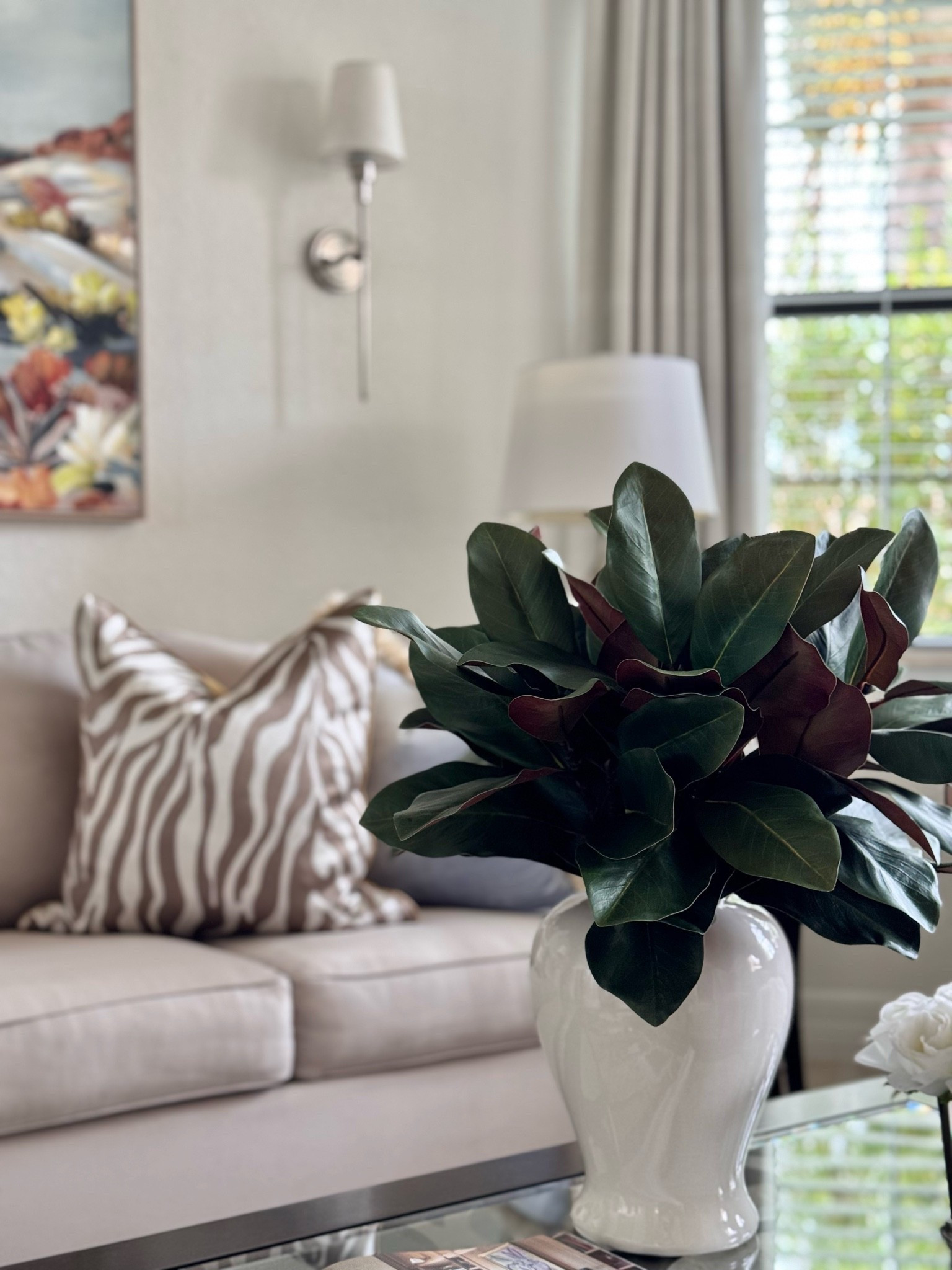 I’m slowly incorporating some settle fall touches throughout my home! I’ve added stunning throw pillow covers & faux magnolia stems!🩵🤎🍃

Home Decor | Fall Decor | Transitional Living Room Decor | Seasonal Decor | Southern Style Decor | Amazon Home

#LTKHome #LTKSeasonal