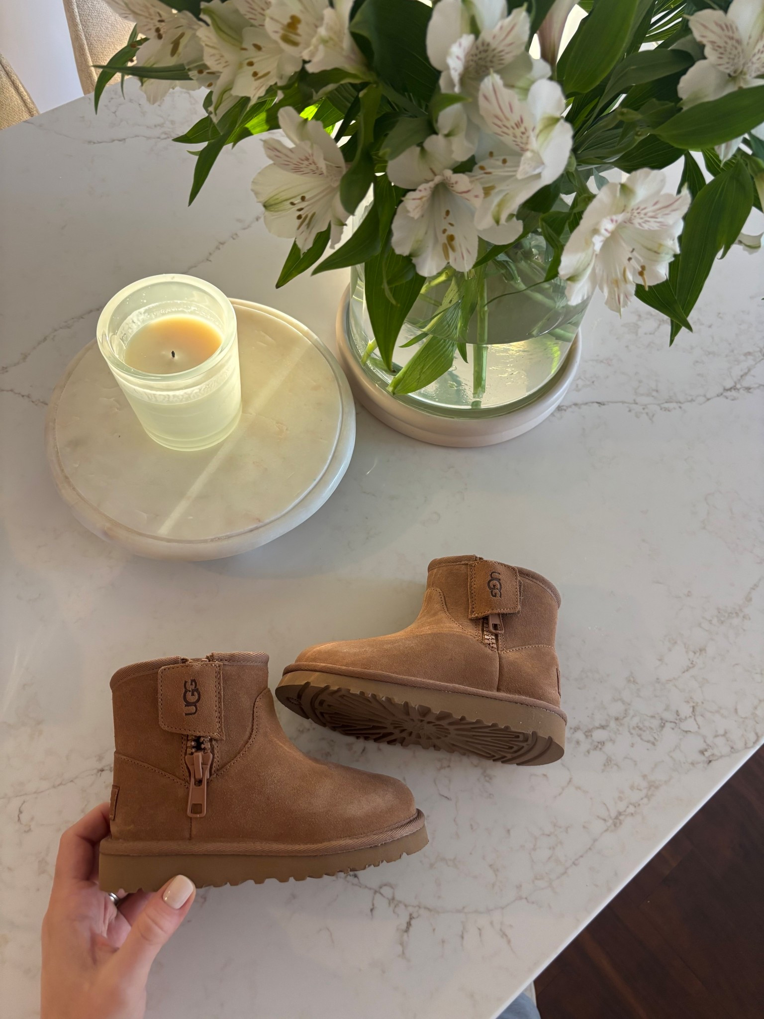 Little girls Uggs on sale! 