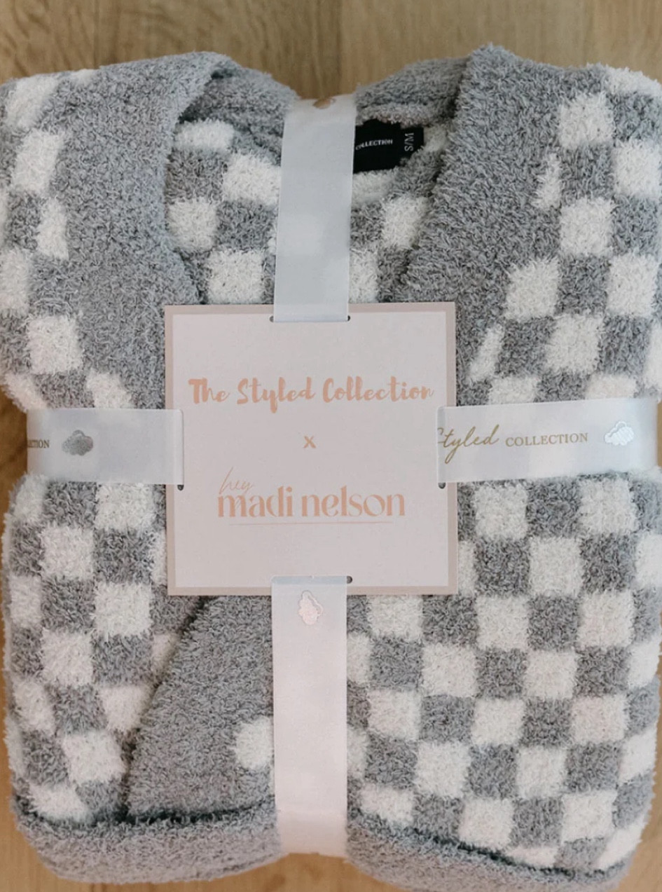 The softest comfiest robe on sale! I have a large, it fits TTS


#LTKhome #LTKfindsunder50 #LTKsalealert