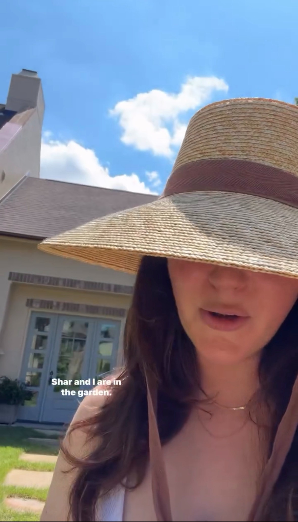 I have been LIVING in this hat while I'm out in the garden! 

garden l hat l outdoors l summer 

 