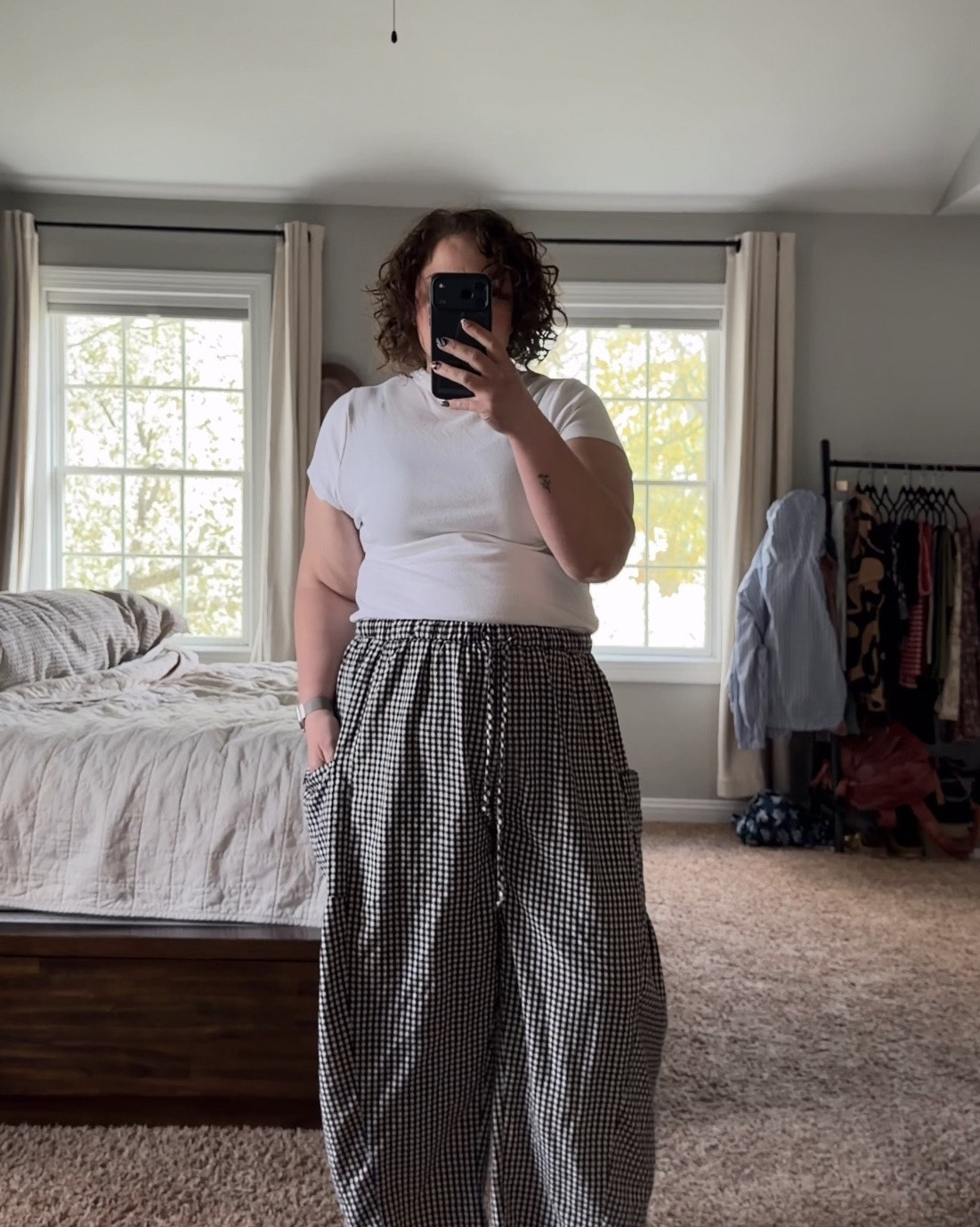 Shirt XL - 1X 
Pants XXL - 2X 

bust 43  //  waist 42 //  hips 52  //  5’6”

#LTKPlusSize #LTKMidsize #LTKootd
