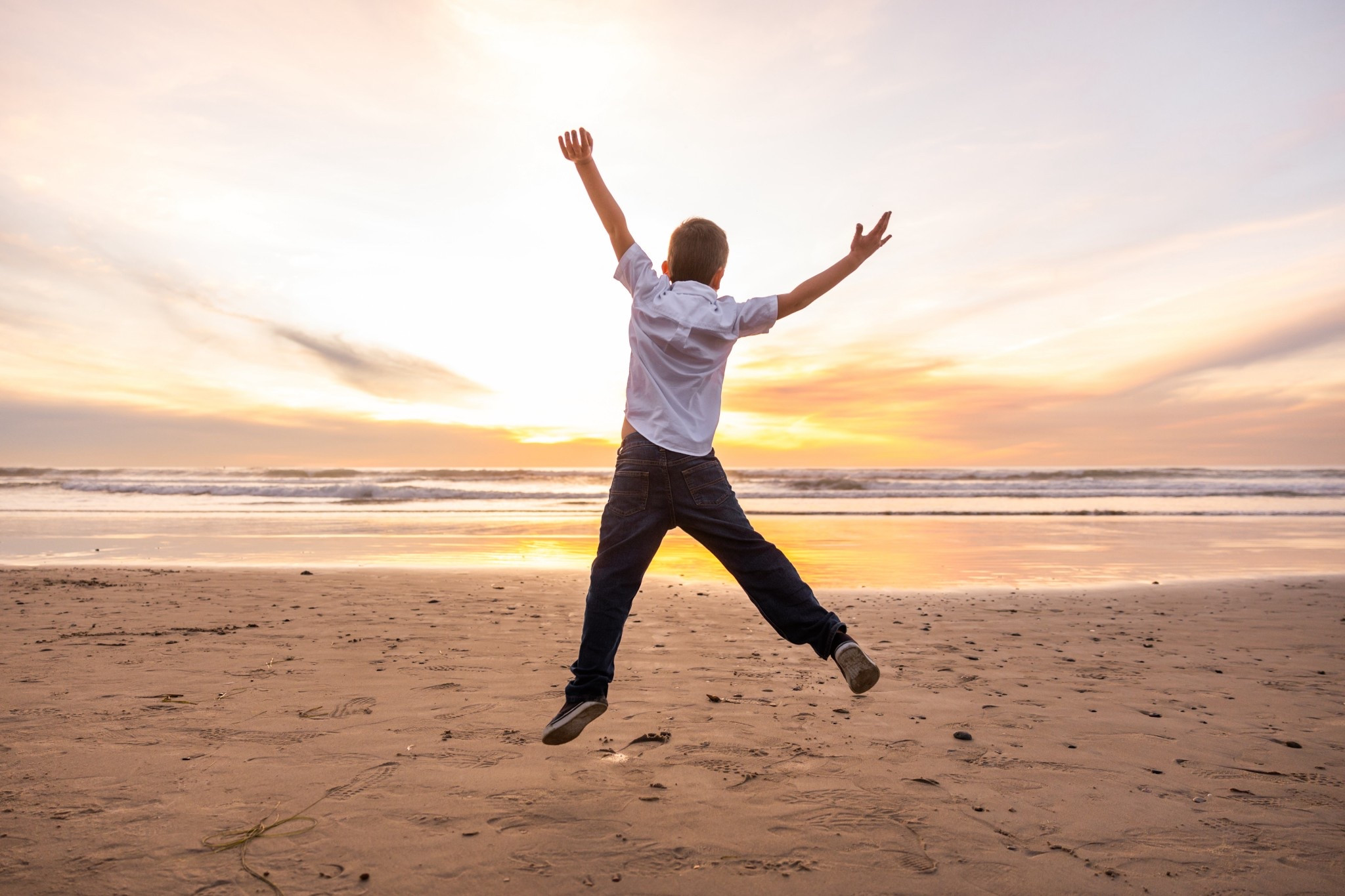Happy New Year! 

This white shirt sleeve button down shirt, jeans, and blue slip on shoes looked great on our then 6-year-old, now 7-year-old son for our family photoshoot!

boys outfit, family photos, boy photoshoot, kids clothes

#LTKKids #LTKFindsUnder50 #LTKSaleAlert