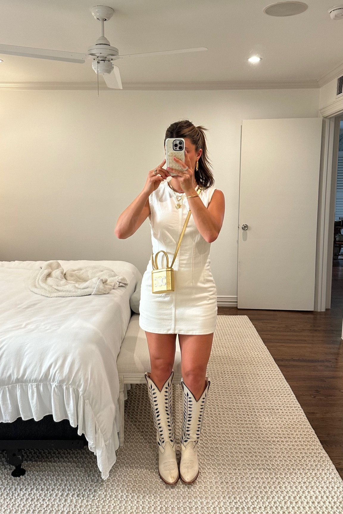 Stockyards Outfit🤠

Dress: small 
Boots: TTS