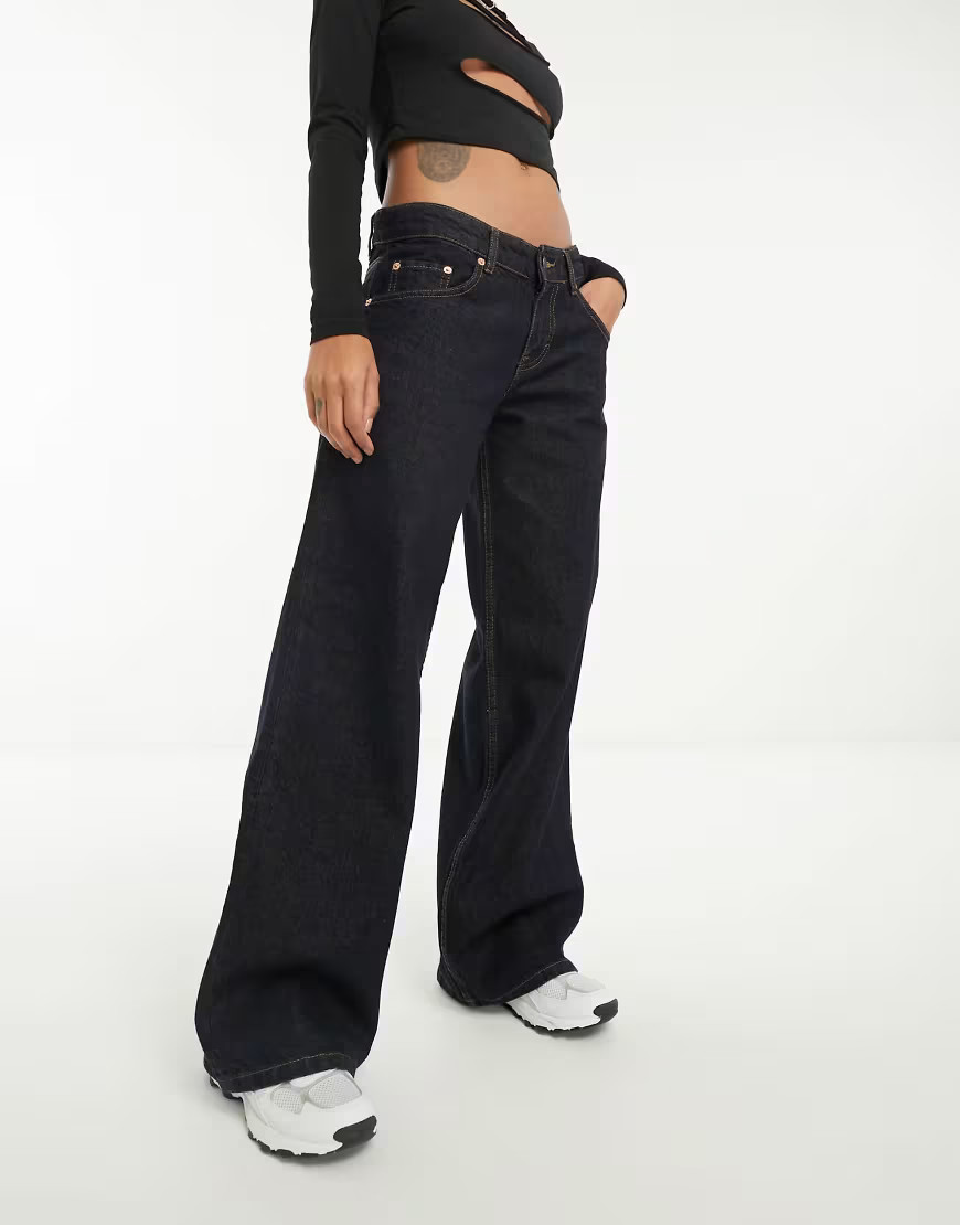 Motel roomy wide leg low rise jeans in indigo-Navy | ASOS (Global)